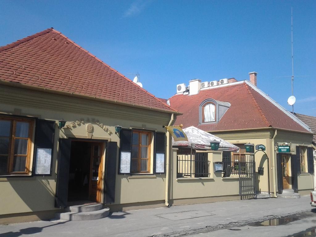 Corner Panzio Hotel Szentendre Exterior photo